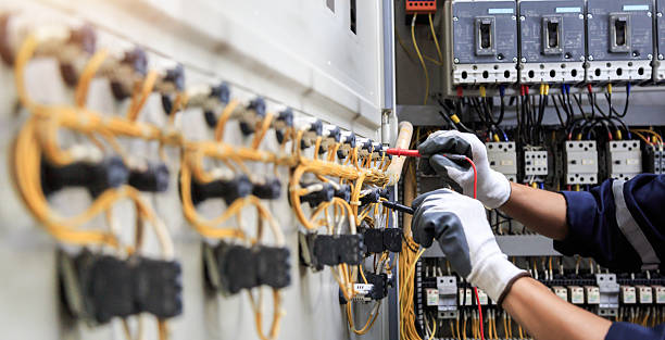 Professional Electrician technician working in Baxley, GA